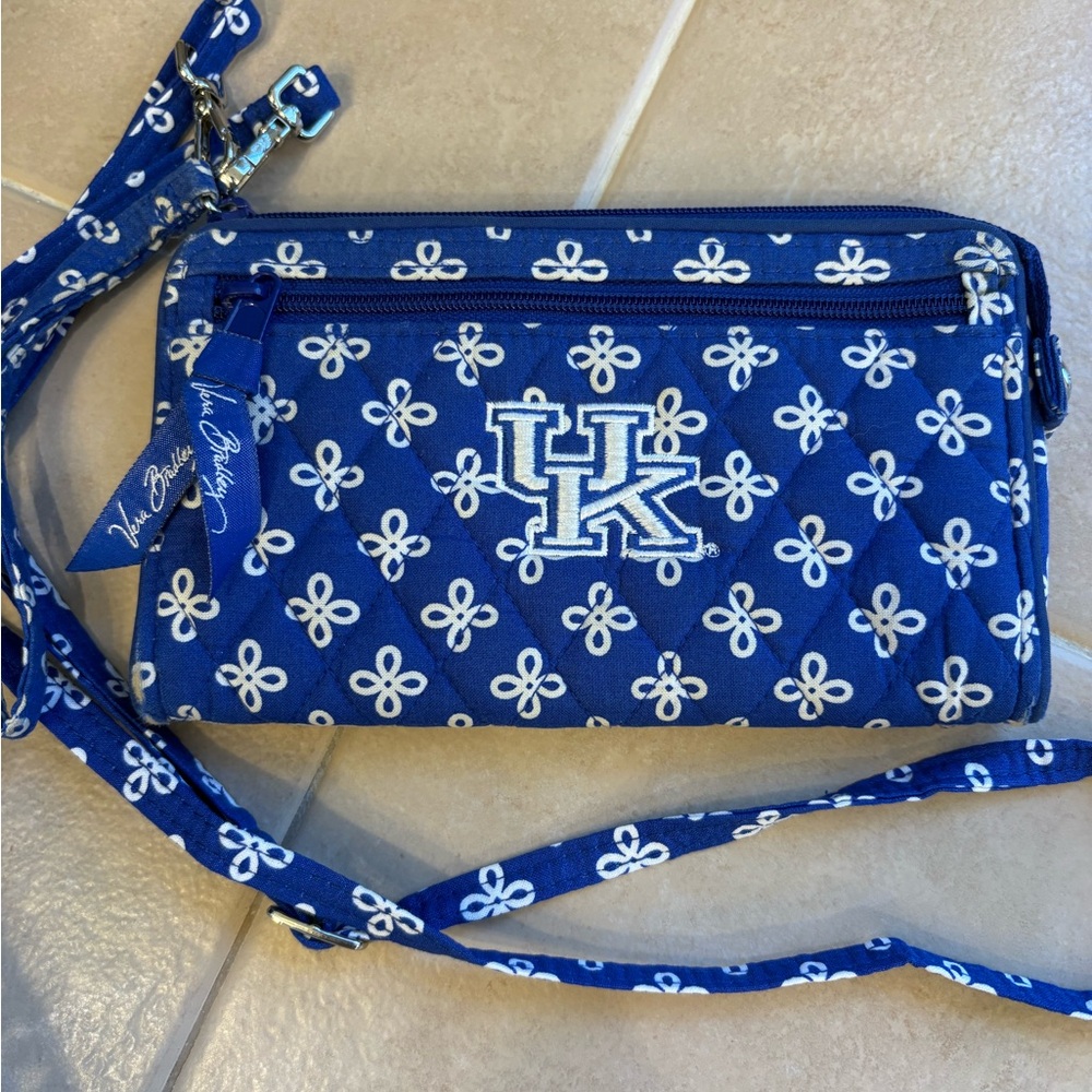 Vera Bradley University of Kentucky Wristlet 💙🤍